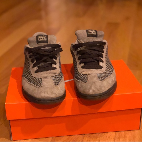 Looking for Nike 6.0 FC brown and tan - Picture 3 of 3